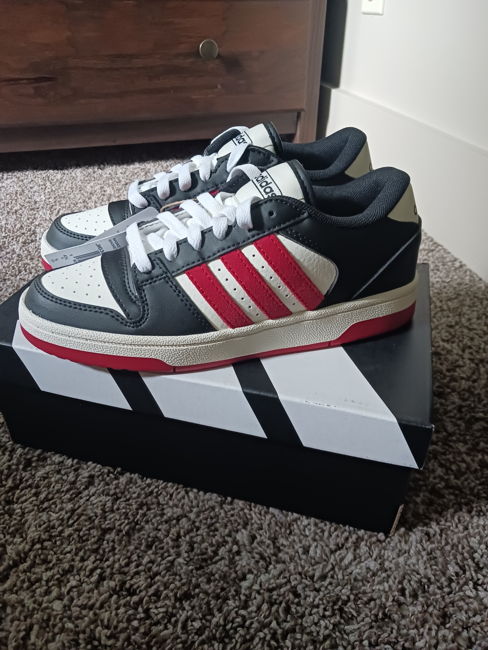 NWT Adidas Boy’s Low-Top Sneakers  5